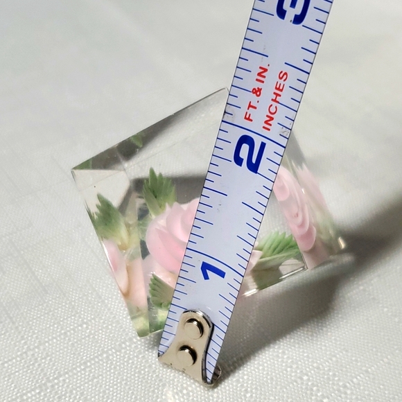 VTG Rose Paperweight Lucite Pink Flower 1½" Cube Home Offce Decor Teacher Desk - Picture 3 of 17
